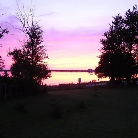 Hideaway For 3 Guests Apartman *